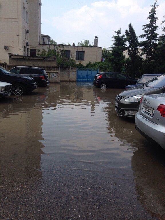 Севастополь утонул: ливень затопил город. Фоторепортаж