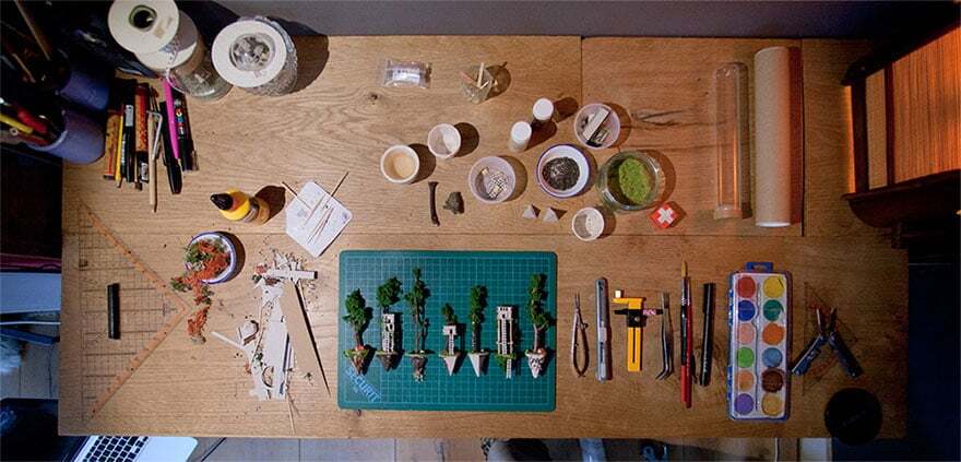 Мініатюрні світи у пробірці: дивовижні роботи художниці з Голландії