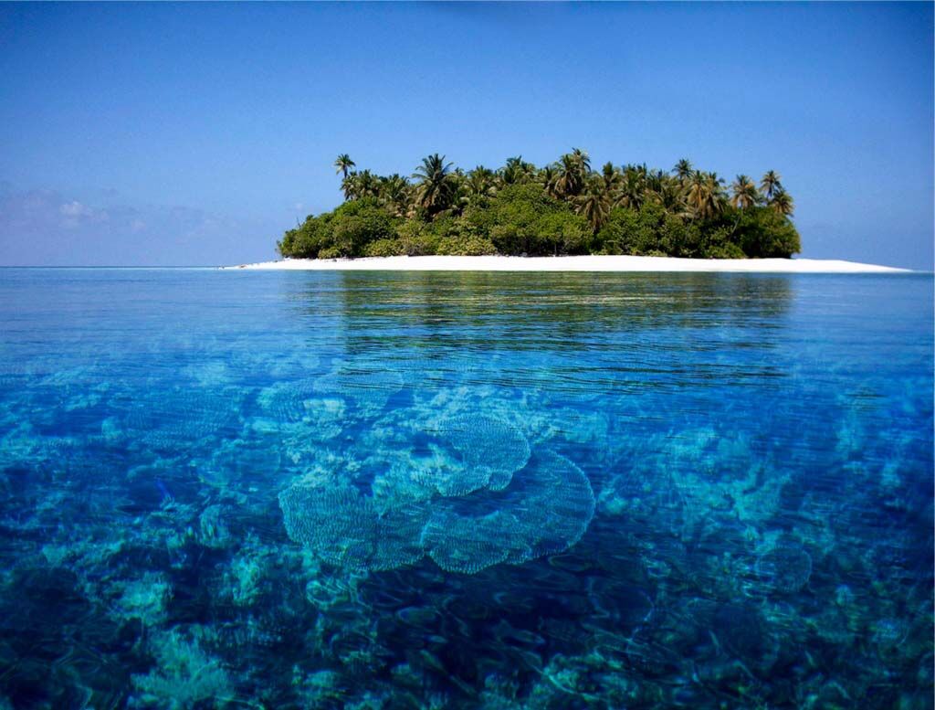 Рай на Землі: дивовижні фото пляжів світу з кришталево чистою водою
