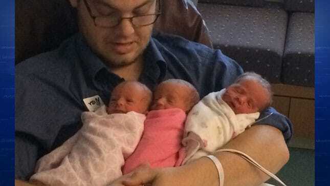 Редкий случай: в США родились полностью идентичные тройняшки