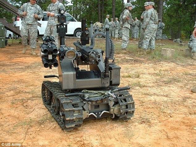 В США морпехи провели испытания нового боевого робота. Опубликованы фото, видео