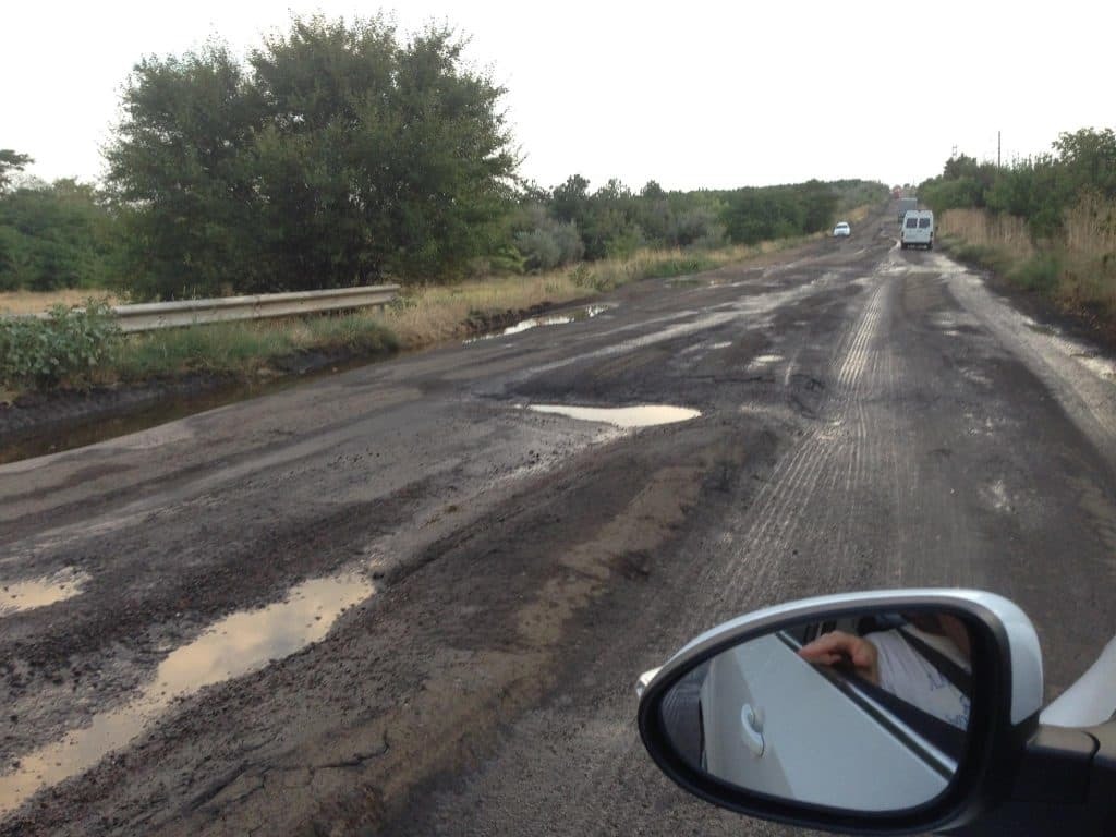 "Водії сатаніють": журналіст показав трасу, на якій пропіарився Саакашвілі