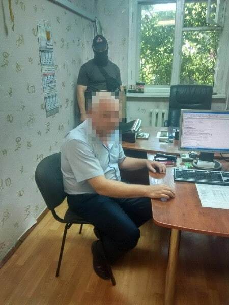 Инспектор Гоструда, чиновник горсовета и 2 эколога: СБУ разоблачила взяточников в Одессе. Опубликованы фото