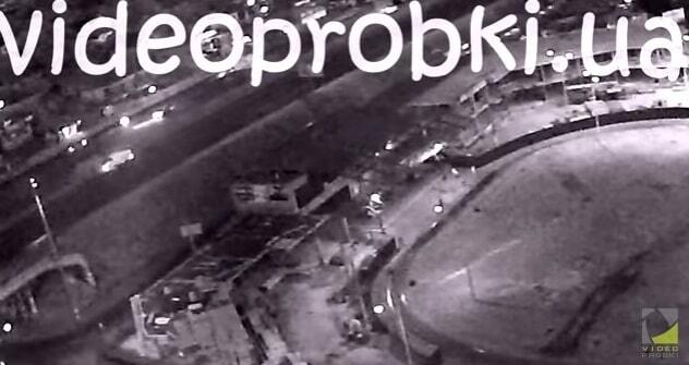 Смертельное ДТП в Киеве: появилось видео аварии с домушником