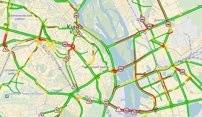 С утра Киев парализовали 6-балльные заторы