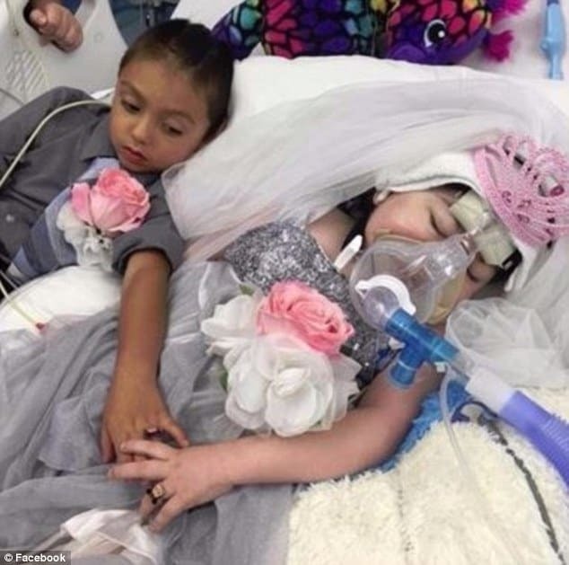Исполнилась мечта: в США умирающая 5-летняя девочка вышла замуж