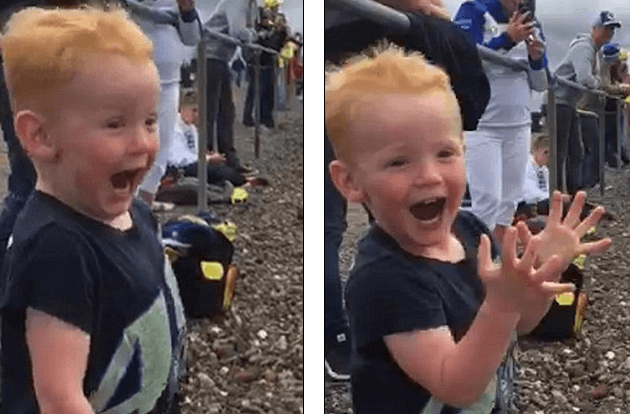 Рыжий малыш из Великобритании умилил соцсети бурной реакцией на мотогонки