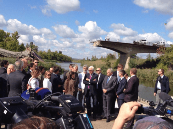 Жебрівський показав Штайнмайєру й Ейро зруйнований війною міст у Слов'янську