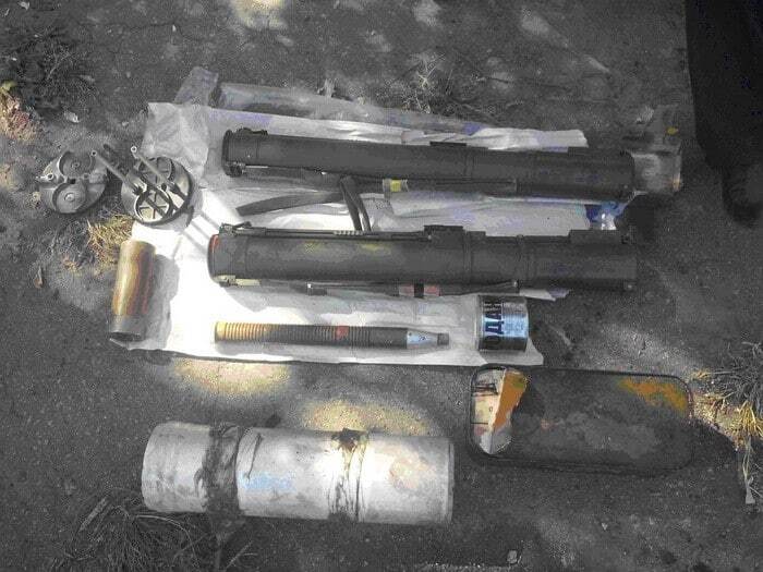 СБУ обнаружила в АТО тайники террористов с российскими гранатометами: фотофакт