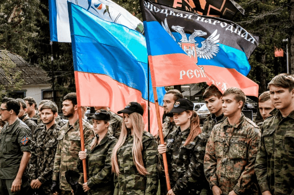 Перешли на соседей: белорусских школьников возили на сборы неонацистов в Подмосковье