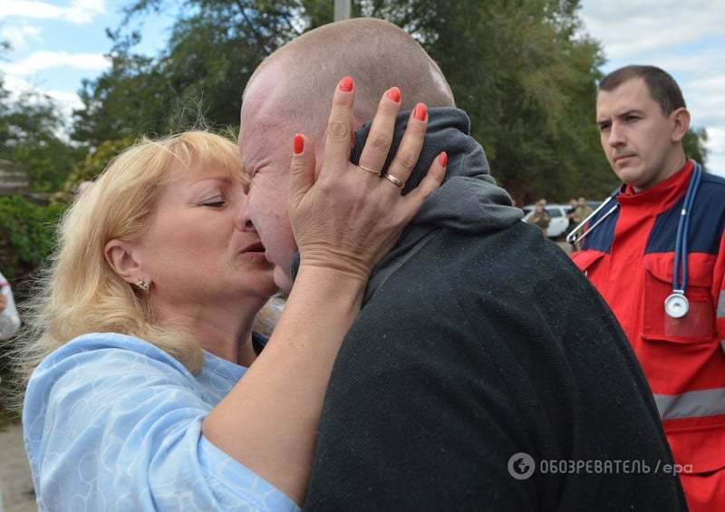 Как Жемчугова и Супруна освободили из плена террористов: фоторепортаж