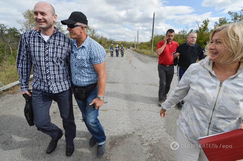 Как Жемчугова и Супруна освободили из плена террористов: опубликован фоторепортаж