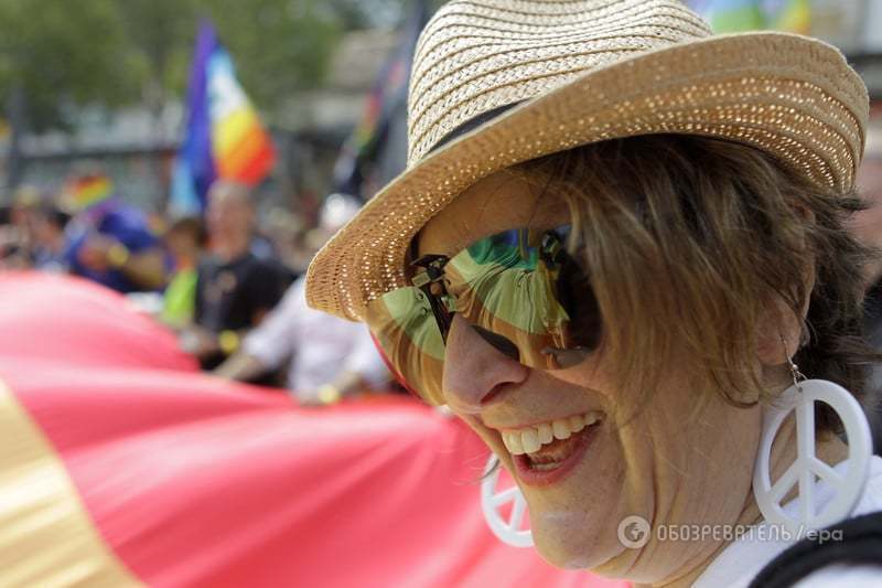 Тысячи сербских полицейских охраняют гей-парад в Белграде: опубликованы фото