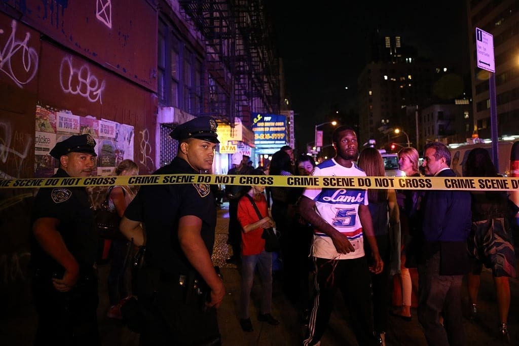 Пострадали десятки людей: в Нью-Йорке прогремел мощный взрыв