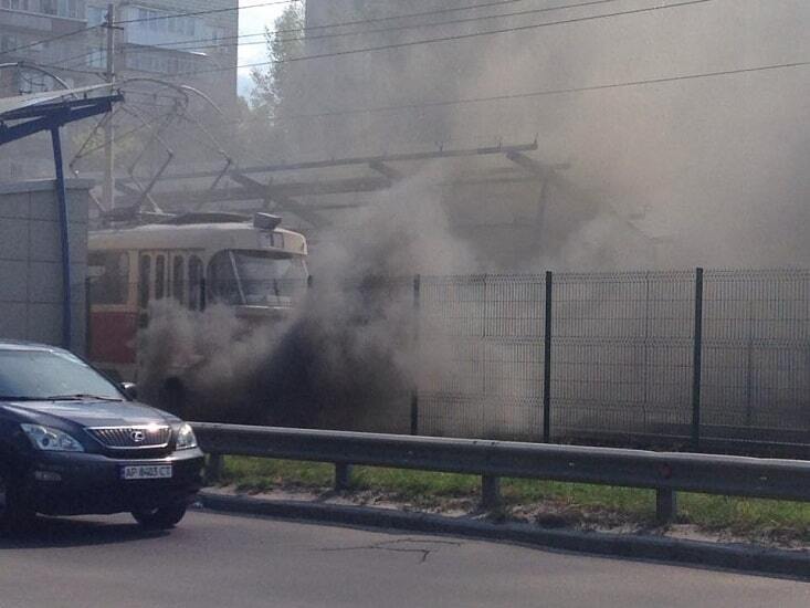 У Києві на станції швидкісного трамвая сталася пожежа