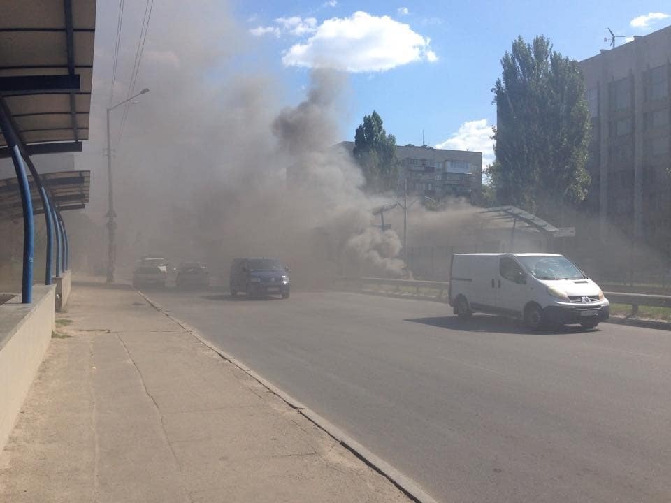 У Києві на станції швидкісного трамвая сталася пожежа