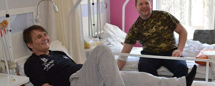 Українські лікарі виростили 15 сантиметрів кістки, щоб врятувати від інвалідності бійця АТО