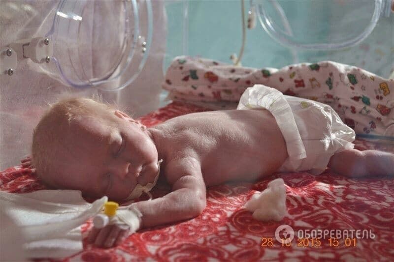 "У лікарів тряслися руки від страху": тяжкохворій дитині 2 місяці не могли надати необхідну допомогу