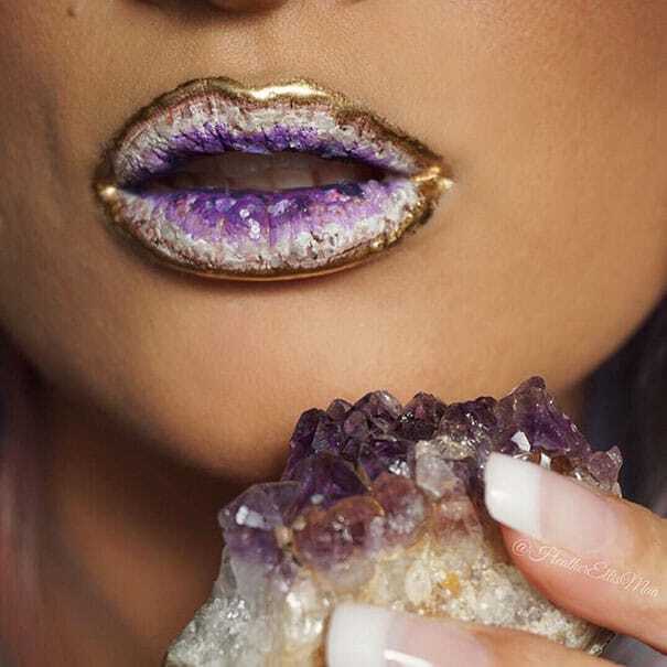 Поцелуй Хозяйки медной горы: губы с кристаллами сделали революцию в макияже