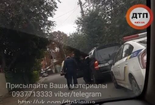 Бійка патруля із водієм у Києві: з'явилося відео інциденту