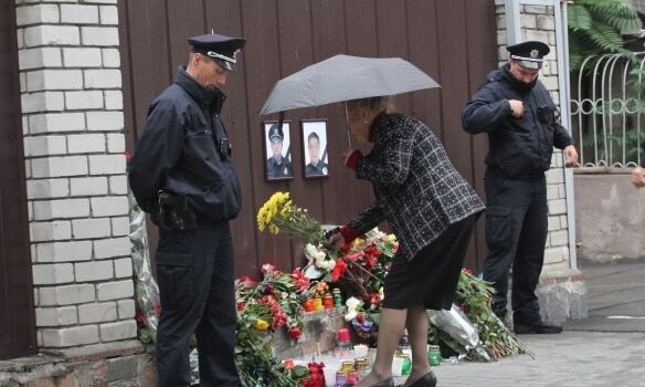 Вечная память: в Днепре попрощались с погибшими полицейскими