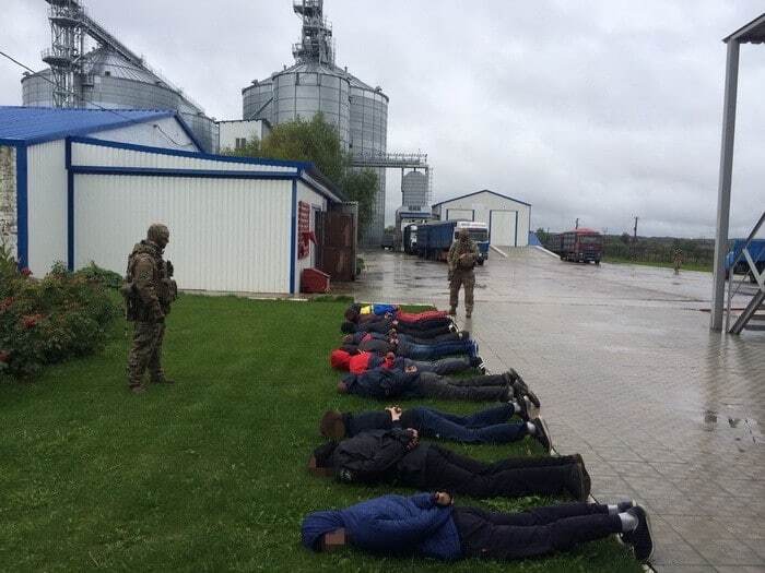 СБУ задержала банду рейдеров в Донецкой области: фотофакт