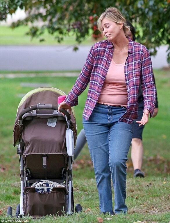 Шарлиз Терон располнела для новой роли: шокирующие снимки актрисы