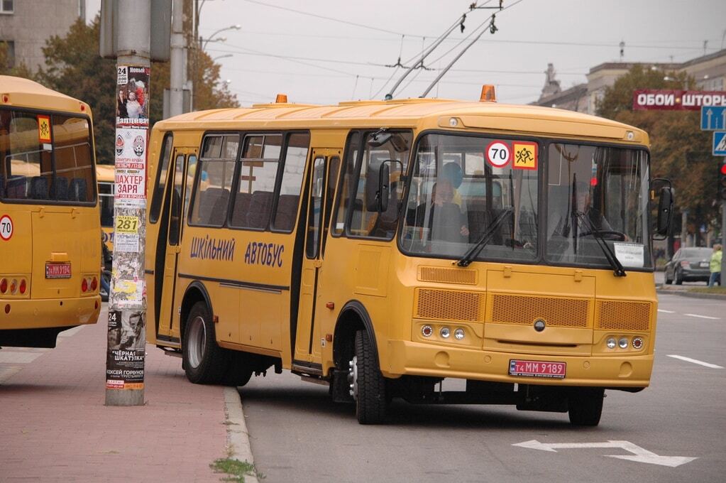 В Запорожской области дети пересядут на новые школьные автобусы