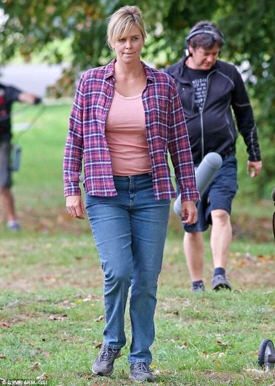 Шарлиз Терон располнела для новой роли: шокирующие снимки актрисы