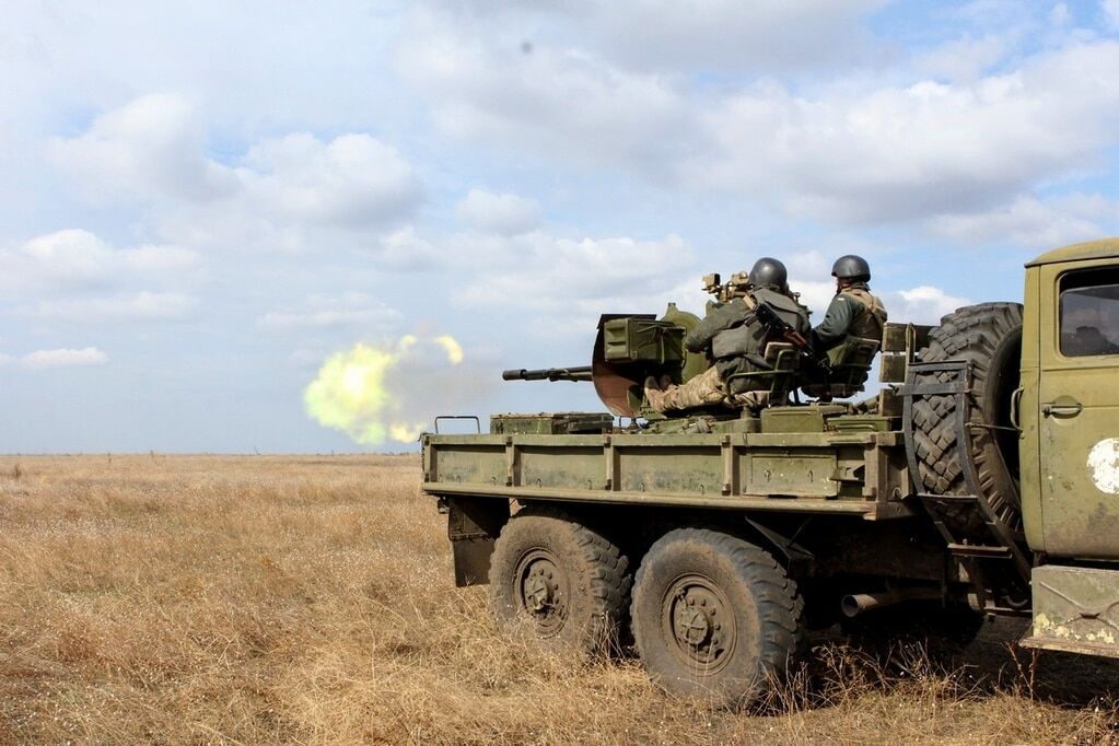 Вели потужний вогонь вдень і вночі: з'явилися вражаючі фото із масштабних навчань ЗСУ