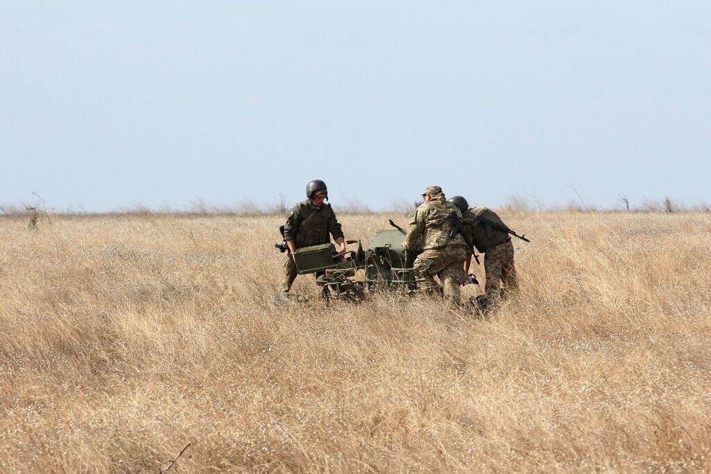 Вели потужний вогонь вдень і вночі: з'явилися вражаючі фото із масштабних навчань ЗСУ