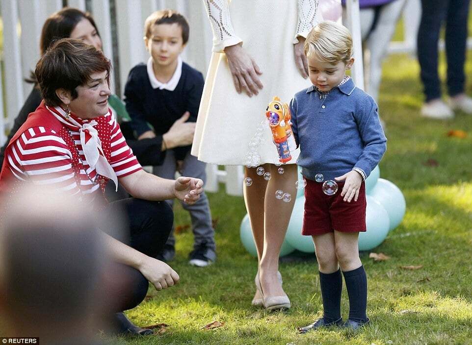 Принц Джордж і принцеса Шарлотта зачарували всіх на дитячій вечірці в Канаді