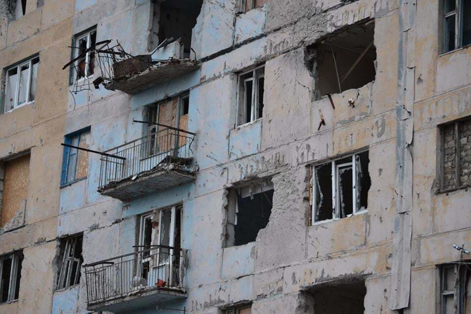 "Режим тишины": показали разрушительные последствия обстрелов Авдеевки