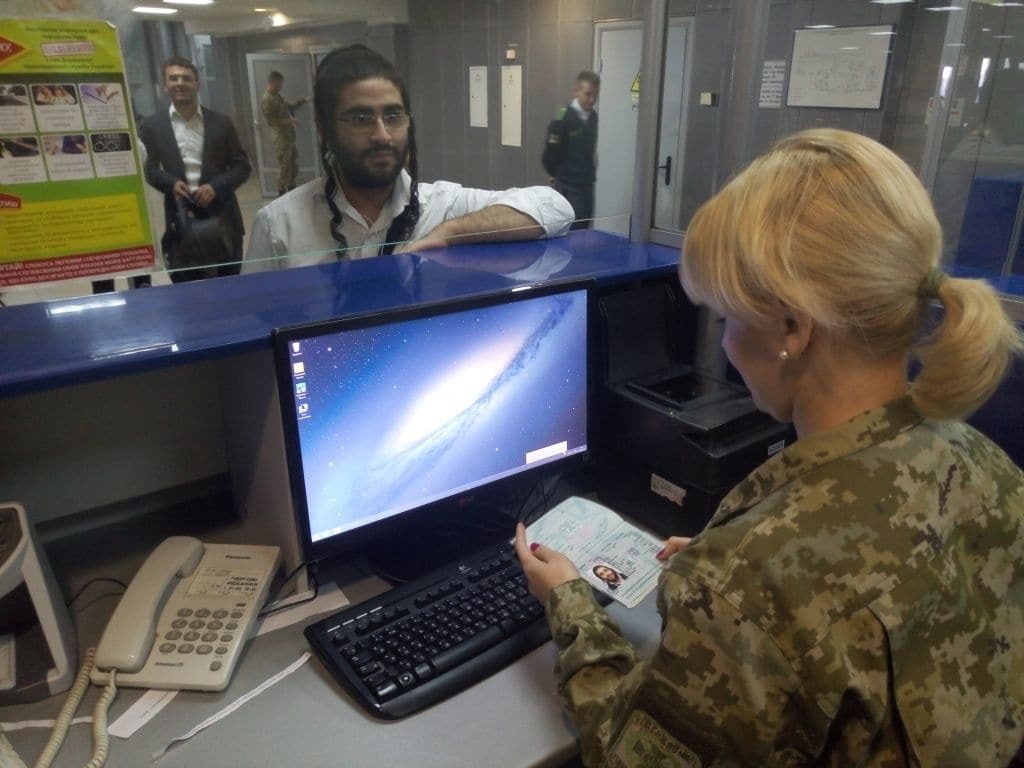 В Украину прибыли 19 тысяч хасидов для празднования Рош-Ха-Шана