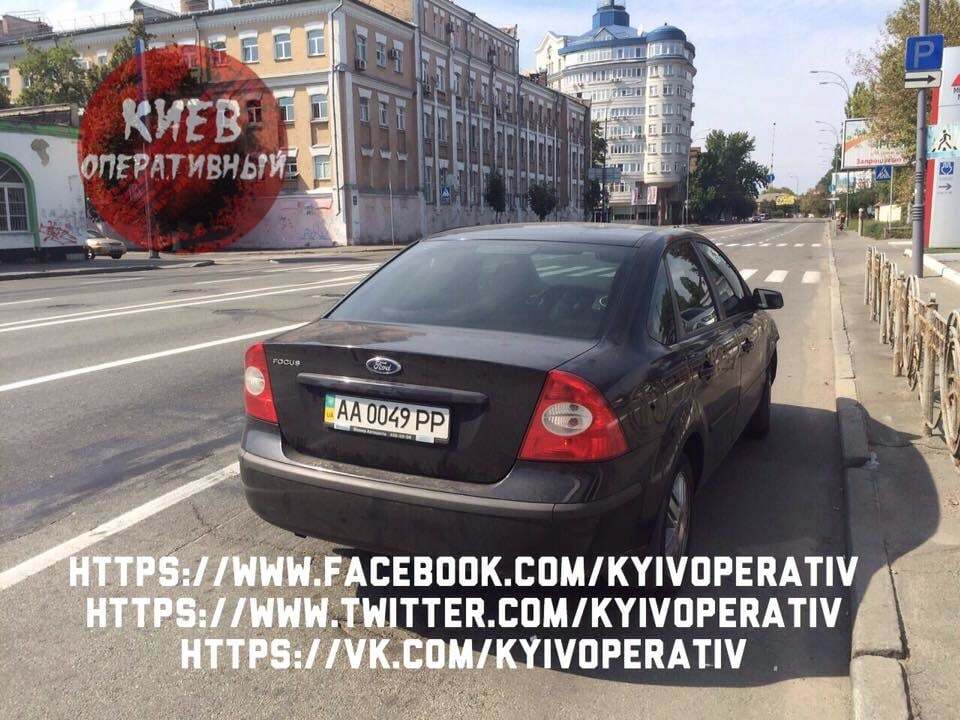 Машину оглянути не дали: у Києві зупинили прокурора "під наркотою"