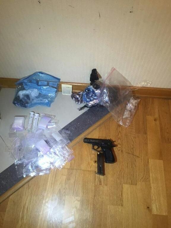 Cиловики ликвидировали одну из крупнейших наркобанд в Украине: фотофакт