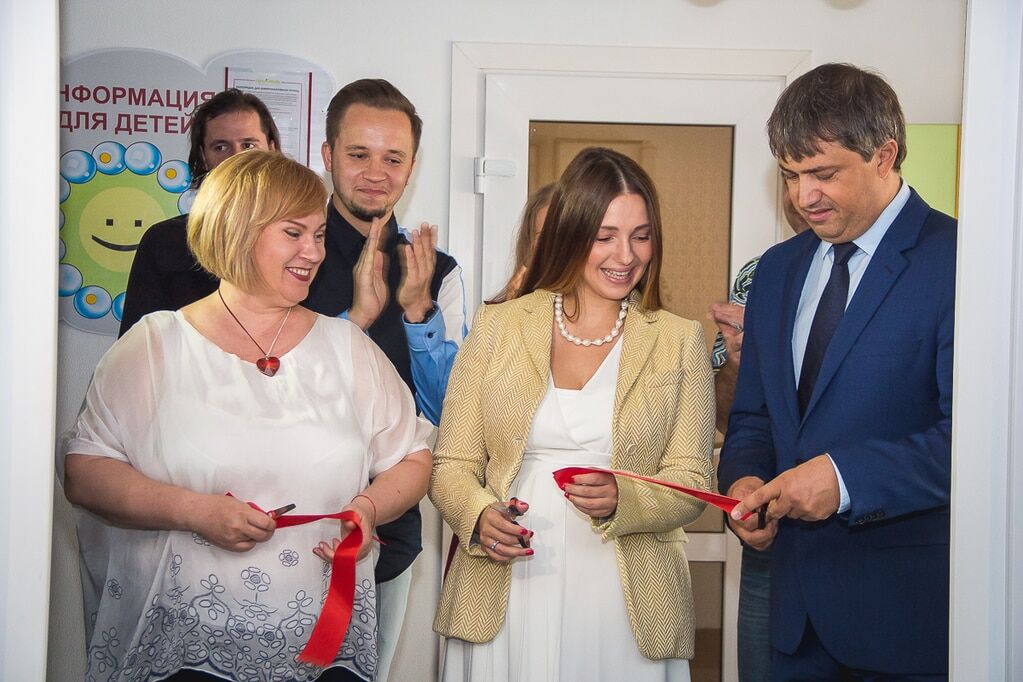Дочь Тимошенко впервые "засветилась" на публике после рождения ребенка: фотофакт