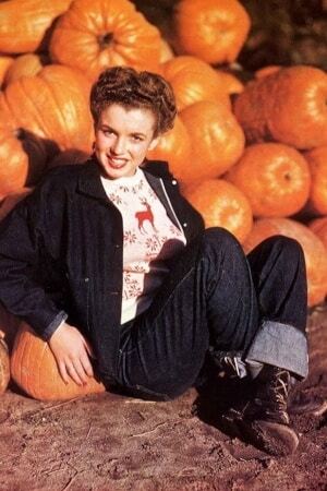 Невероятная Мэрилин Монро: редкие снимки знаменитой блондинки