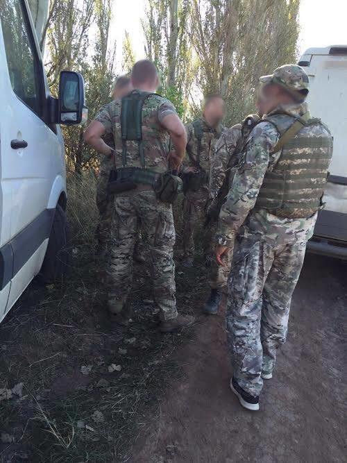 Спецоперация в "серой зоне": на Донбассе перекрыли крупнейший канал снабжения террористов. Опубликованы фото