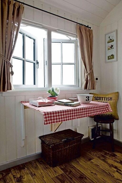 Оазис спокойствия в вашем саду: как оформить вагончик в цыганском стиле 