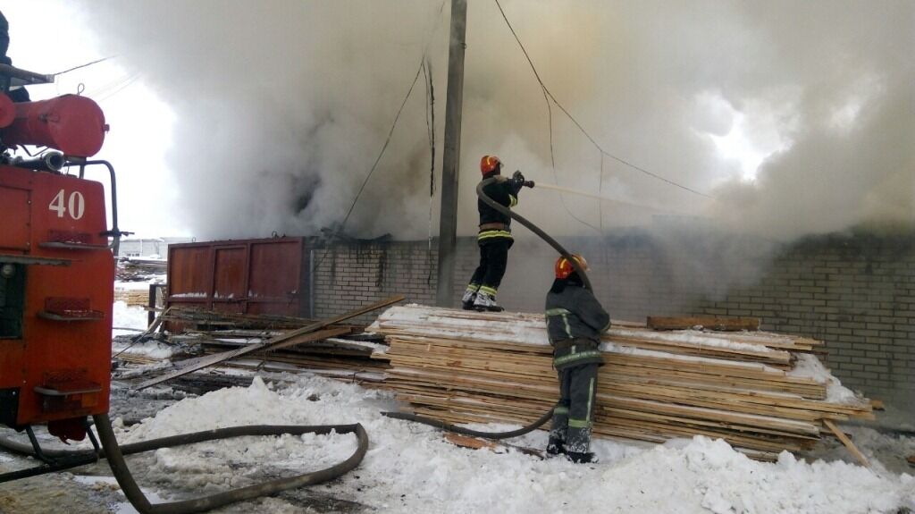 Под Киевом произошел масштабный пожар: опубликованы фото