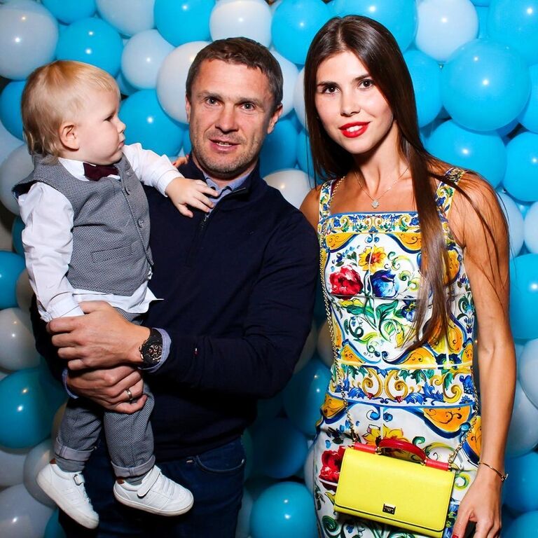 Стиляга: з'явилися фото, як Ребров із молодою дружиною відзначили день народження сина