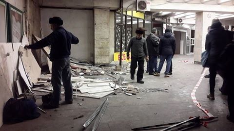 Пришла очередь: в Киеве снесли МАФы на еще одной станции метро 