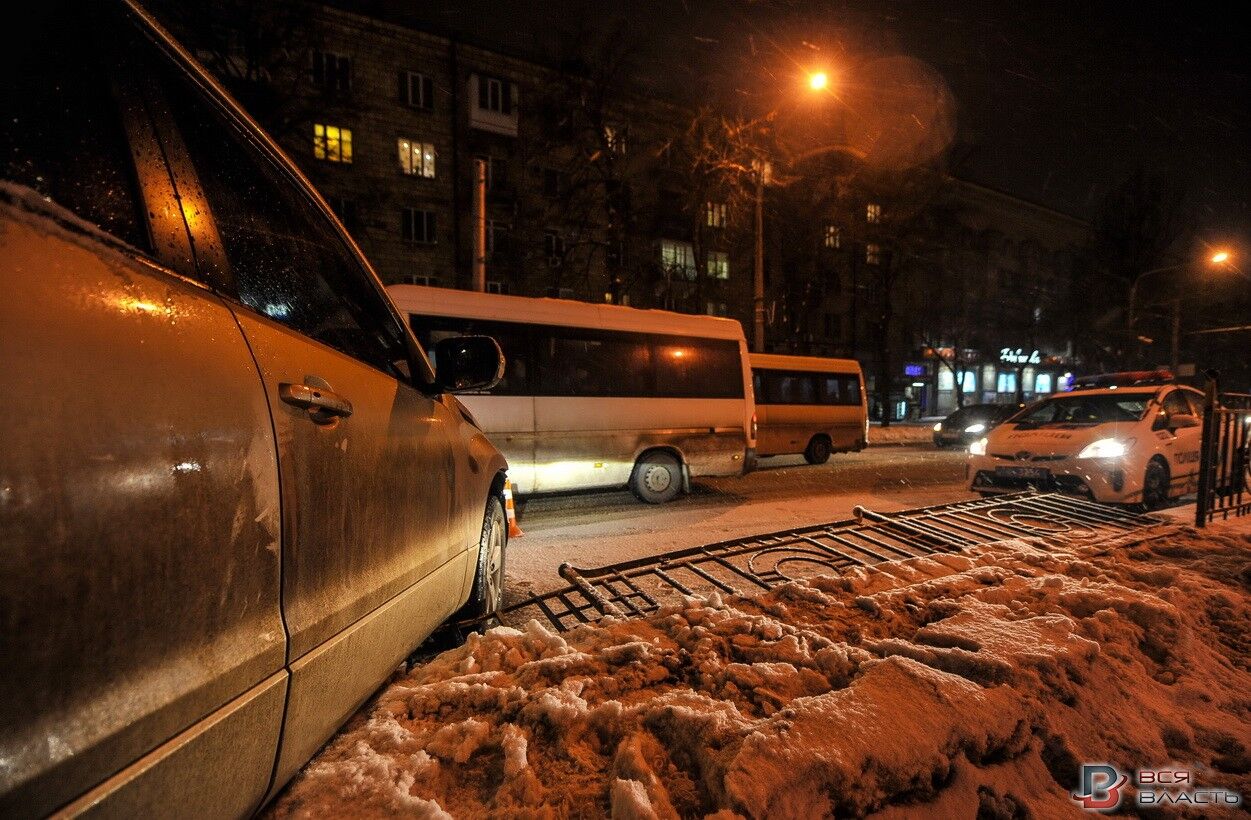 На заснеженном проспекте Соборном произошла авария