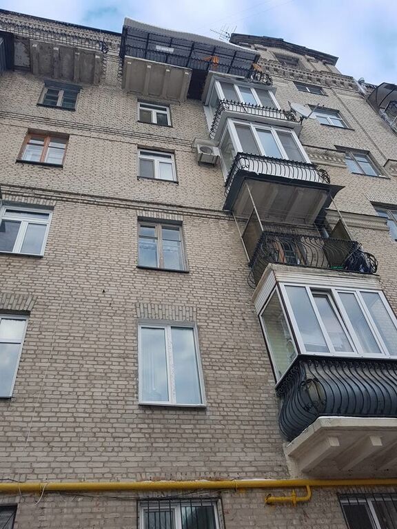 "Когда оно хряпнется…" Нардеп показал мега-балкон в центре Киева