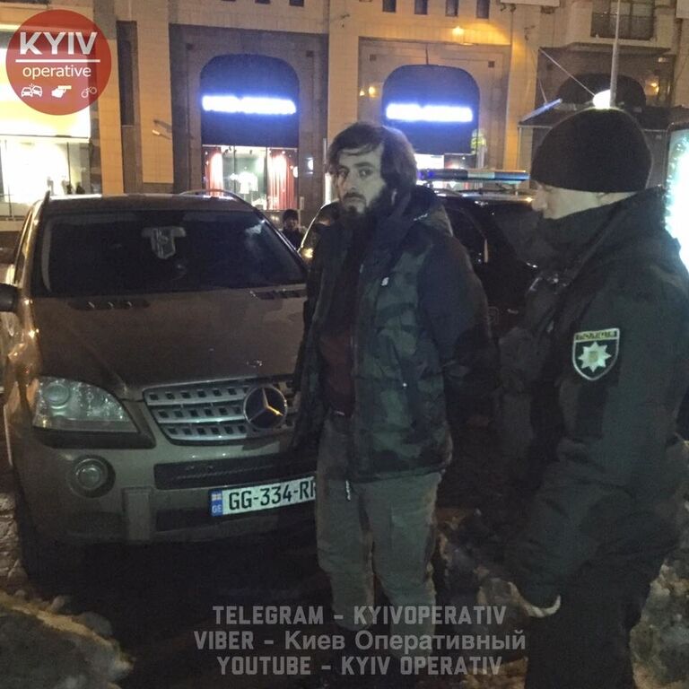 У Києві затримали озброєного чеченського "розвідника" з подільником
