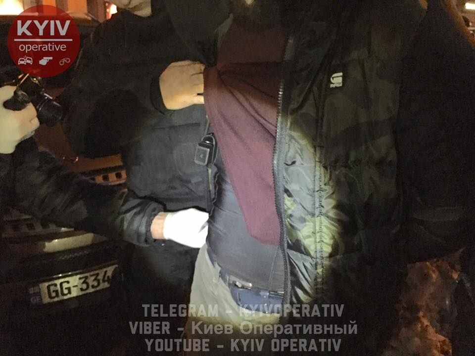 В Киеве задержали вооруженного чеченского "разведчика" с подельником