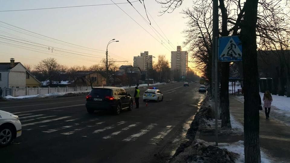 У Києві автомобіль збив трьох дітей: опубліковані фото ДТП