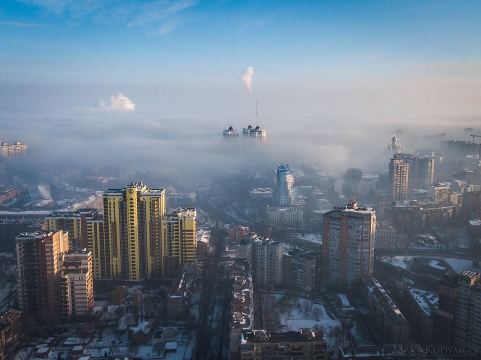 Появились фото "киевской дымки" с высоты птичьего полета