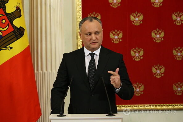 Президент Молдови розповів Путіну, коли скасує асоціацію із ЄС